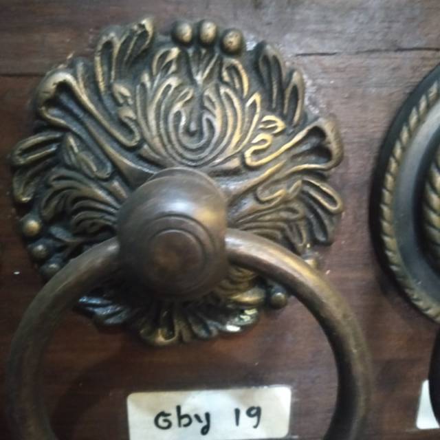 Handle Pintu / Tarikan Pintu Rumah Gebyok Kuningan Antik 019