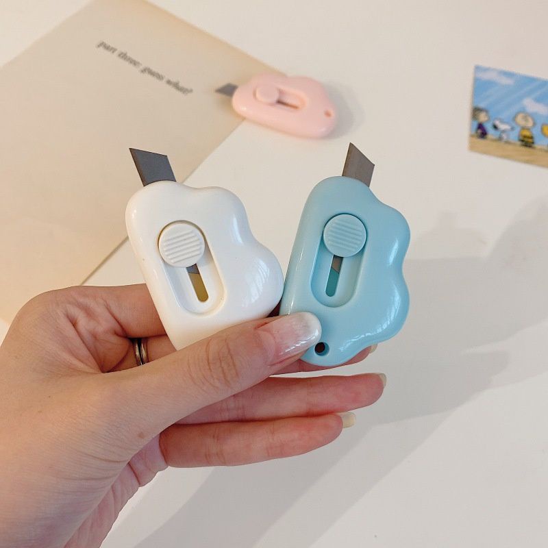 [COD] Cutter Mini Lucu Bentuk Awan / Pisau Cutter Pemotong Kertas Buka Paket Mini Portable Import Silet