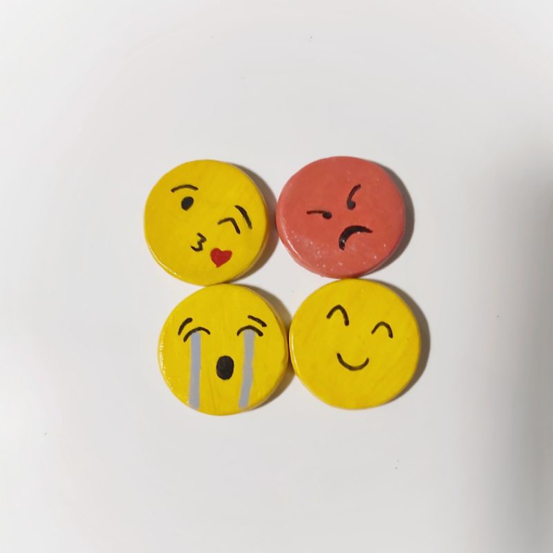 emoji pin bros tempelan kulkas clay