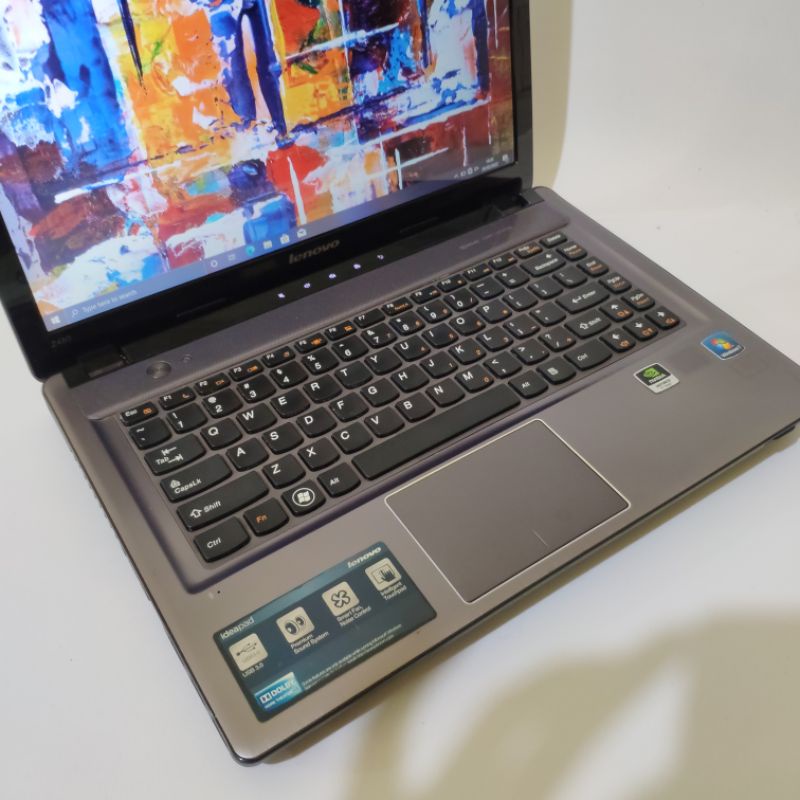 laptop gaming/desain lenovo Ideapad y480 - core i5 - ram 16gb - dual vga Nvidia GeForce GT 630m ssd 256gb