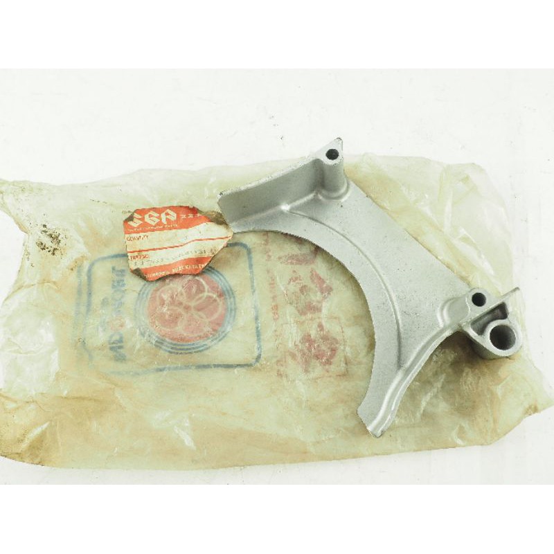 cover tutup bak gear gir depan magnet suzuki rc80 rc 80 rc100 rc 100