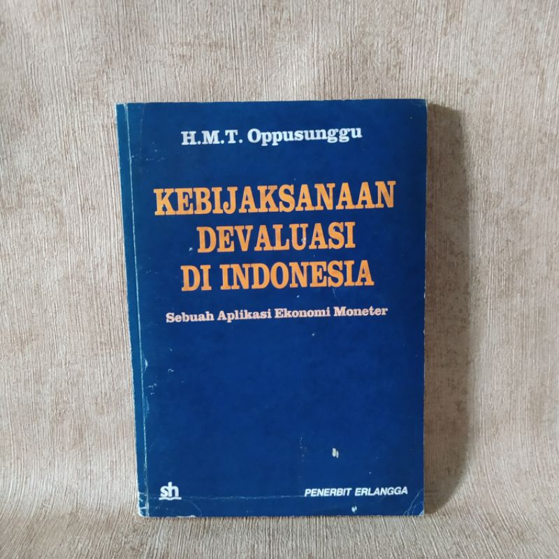 Buku Kebijaksanaan Devaluasi Di Indonesia - H.M.T Oppusunggu - Original