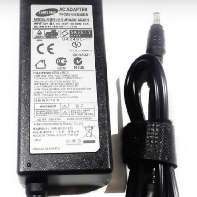 ADAPTOR LAPTOP SAMSUNG 19V 3.16A CHARGER CASSAN NOTEBOOK