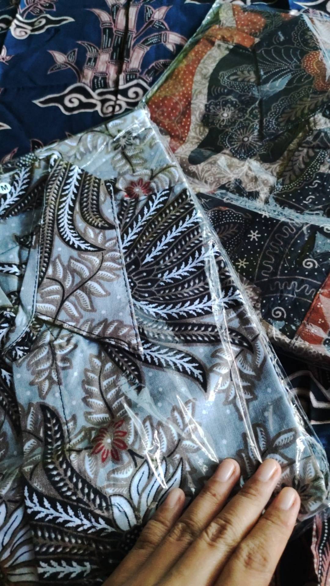 Maura Couple - Sania Ruffle Batik Couple Ori Ndoro Jowi Garansi Termurah Shopee - Batik Modern Solo
