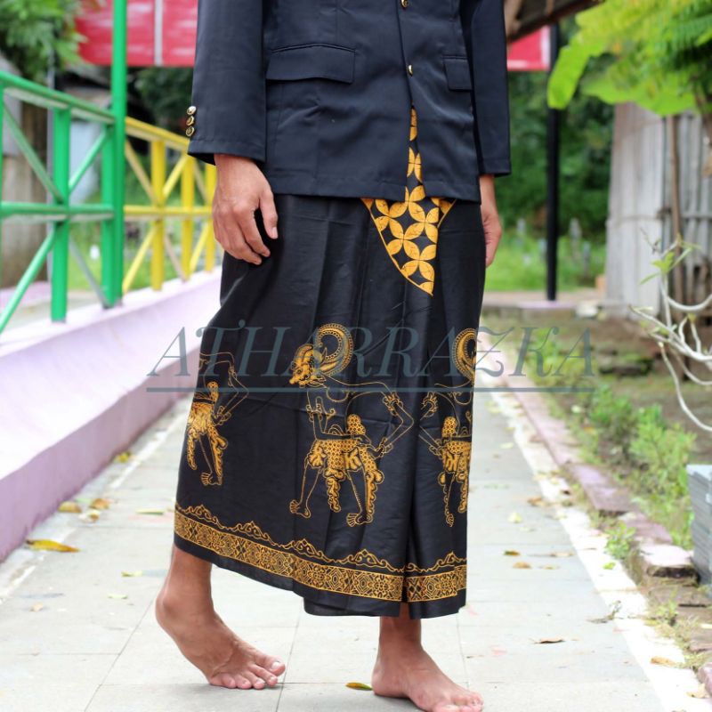 Sarung Batik Motif Pewayangan - Sarung Motif
