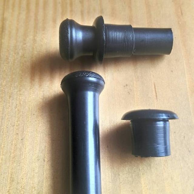 Knob Pintu Mobil ST100 dan SJ410