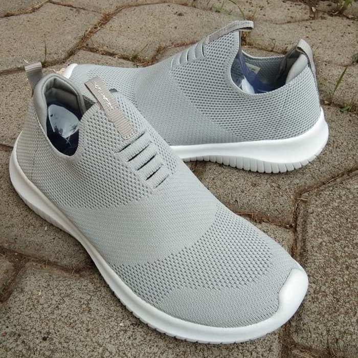Sepatu Skechers / Skechers Original / Skechers Muzzin Women