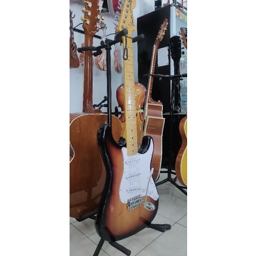 Gitar elektrik(listrik) Fender stratocaster