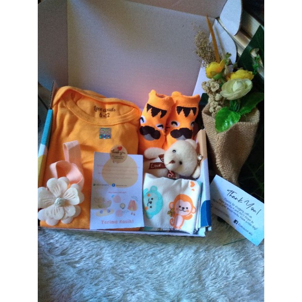 

Hampers Bayi/Gift box/Kado lahiran