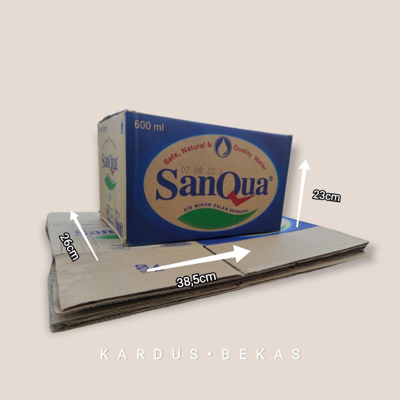 Kardus bekas SanQ*a untuk packing dll ukuran 38,5x26,23