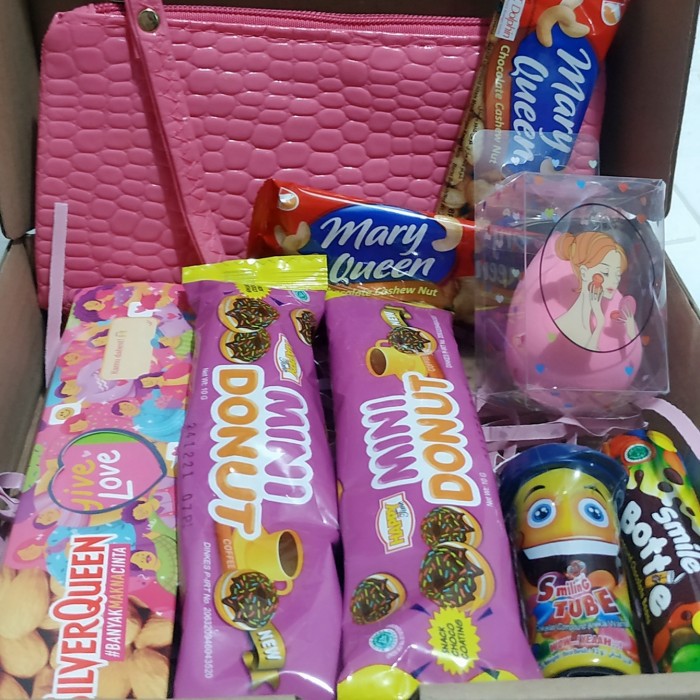 

SPECIAL GIFT / paket hampers kado valentine ulang tahun + pouch silver queen