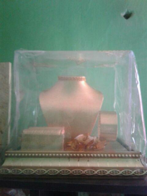 (1kg) Display Maskawin / Kotak Kalung / Kotak Mahar / Tempat Perhiasan
