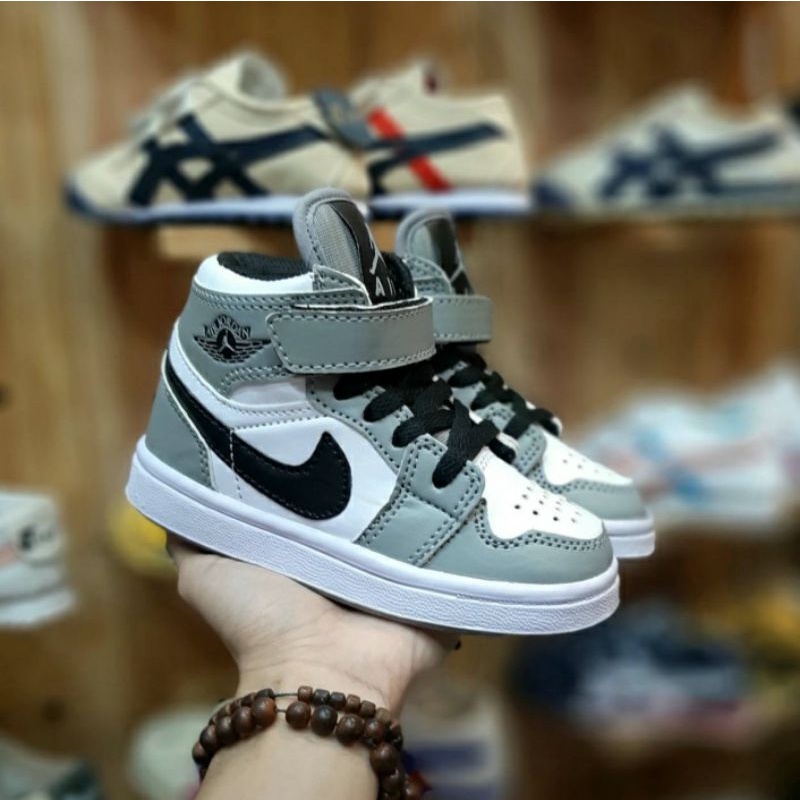 SEPATU ANAK LAKI &amp; PEREMPUAN USIA 1-9 TAHUN BEST SELLER