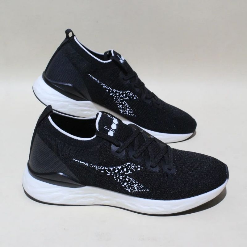 DIADORA CURRADO BLACK ORIGINAL