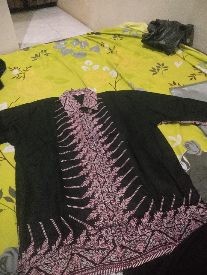 Batikcouple.id (batik Couple Keluarga Sania Modang Pink)