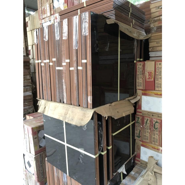 Keramik 60x60 hitam polos