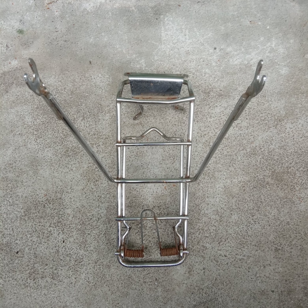 Rak jepit mantol bagian depan Yamaha v80 yamaha original yamaha
