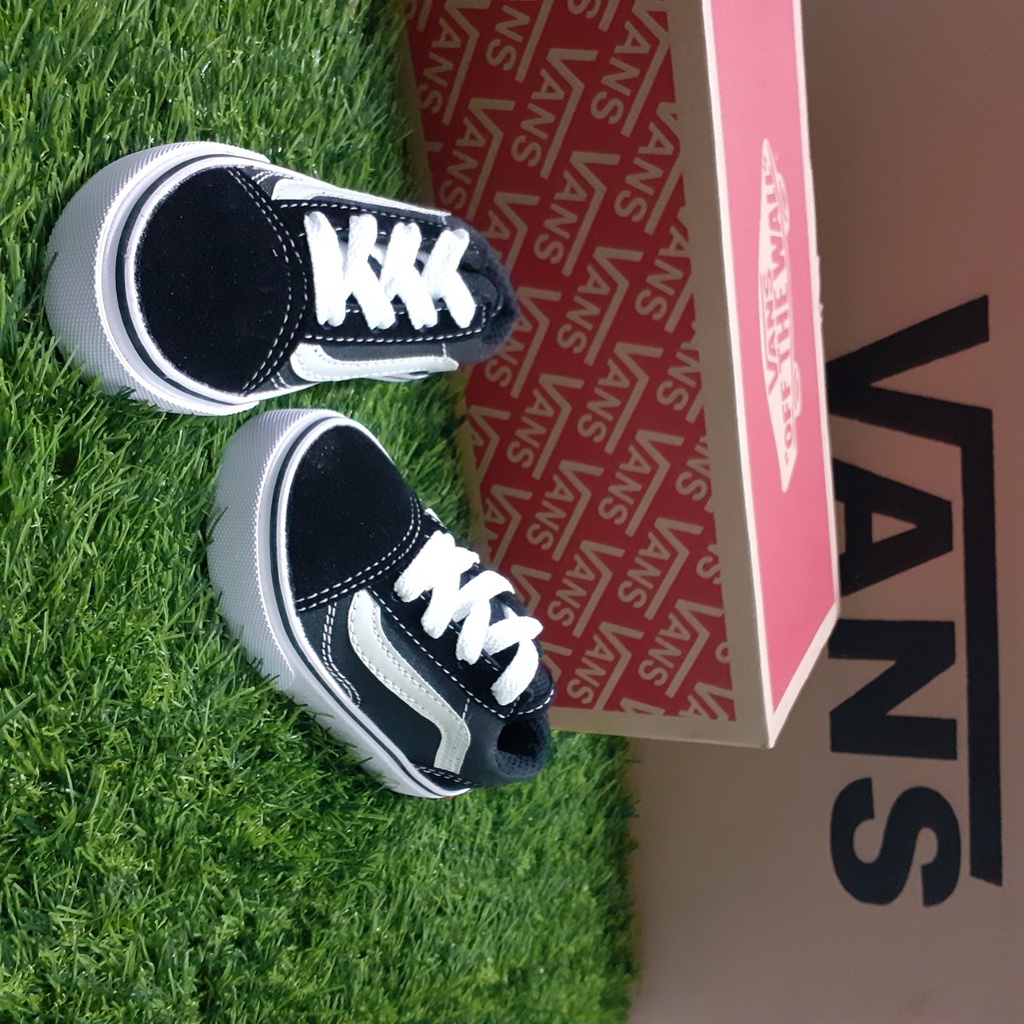 SEPATU ANAK VANS ANAK LAKI LAKI DAN WANITA