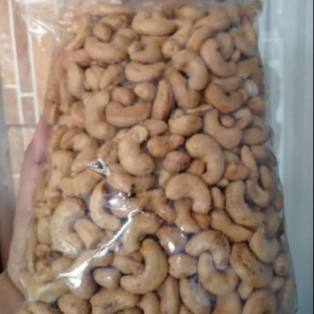 

kacang mede 1kg