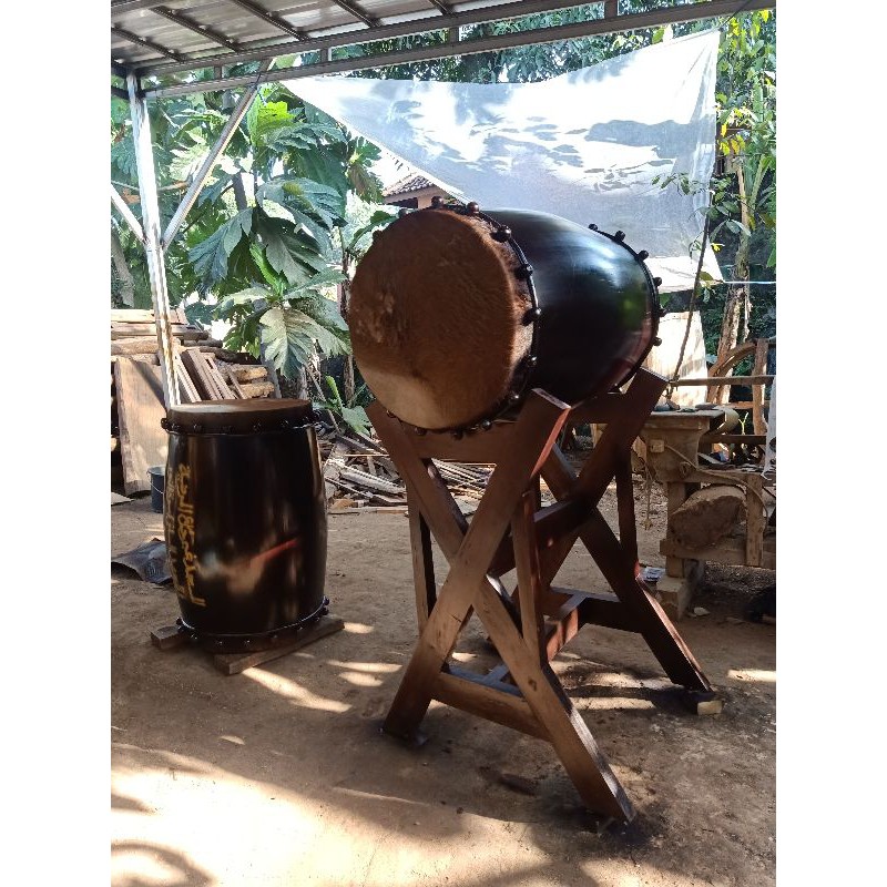 bedug masjid ( beduk , beduk ukir . beduk masjid )