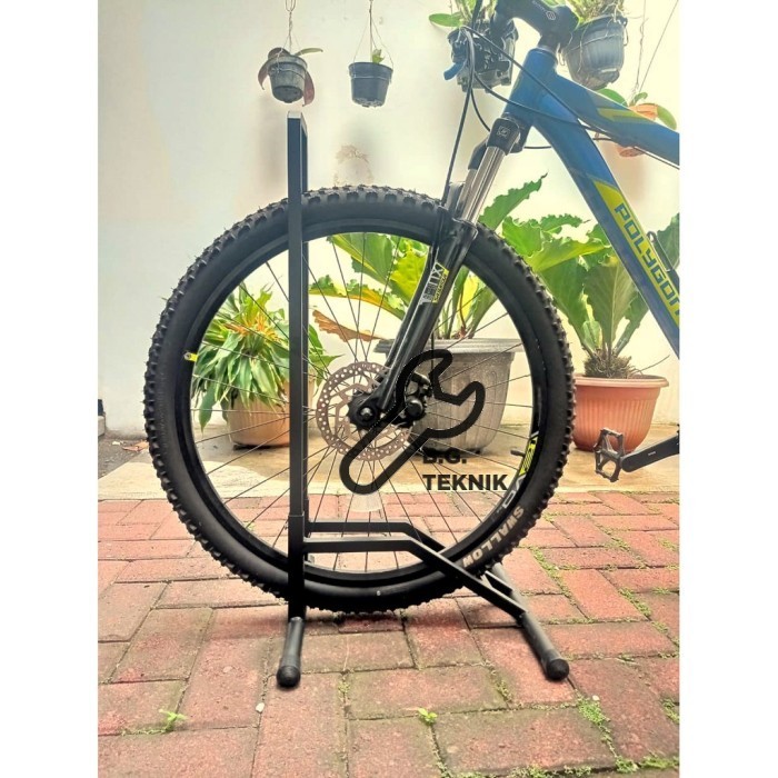 Bike Stand Tempat Sepeda untuk Roda Sampai 28&quot;