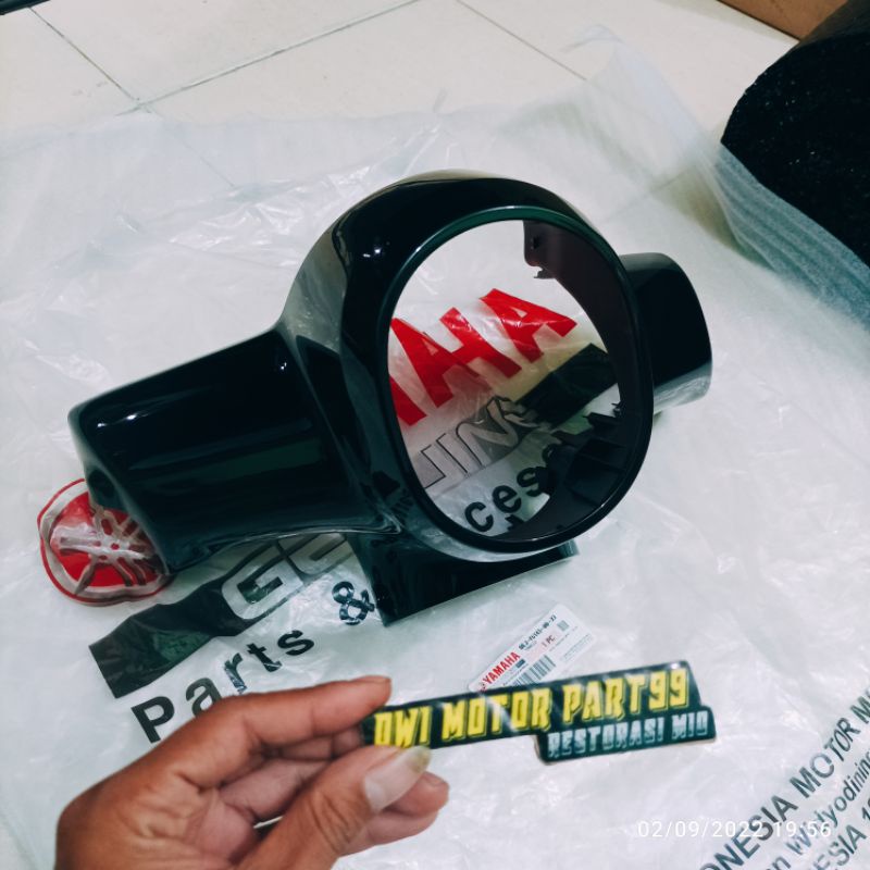 BATOK LAMPU DEPAN VESPA FAZZIO HITAM YB BEJ-F6143-00-33 ORIGINAL