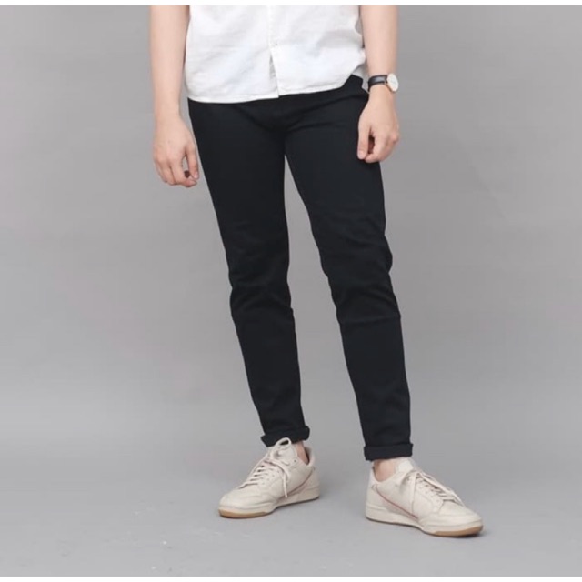 SIGNORE CLASSIC JEANS BY WESLEY HUANG