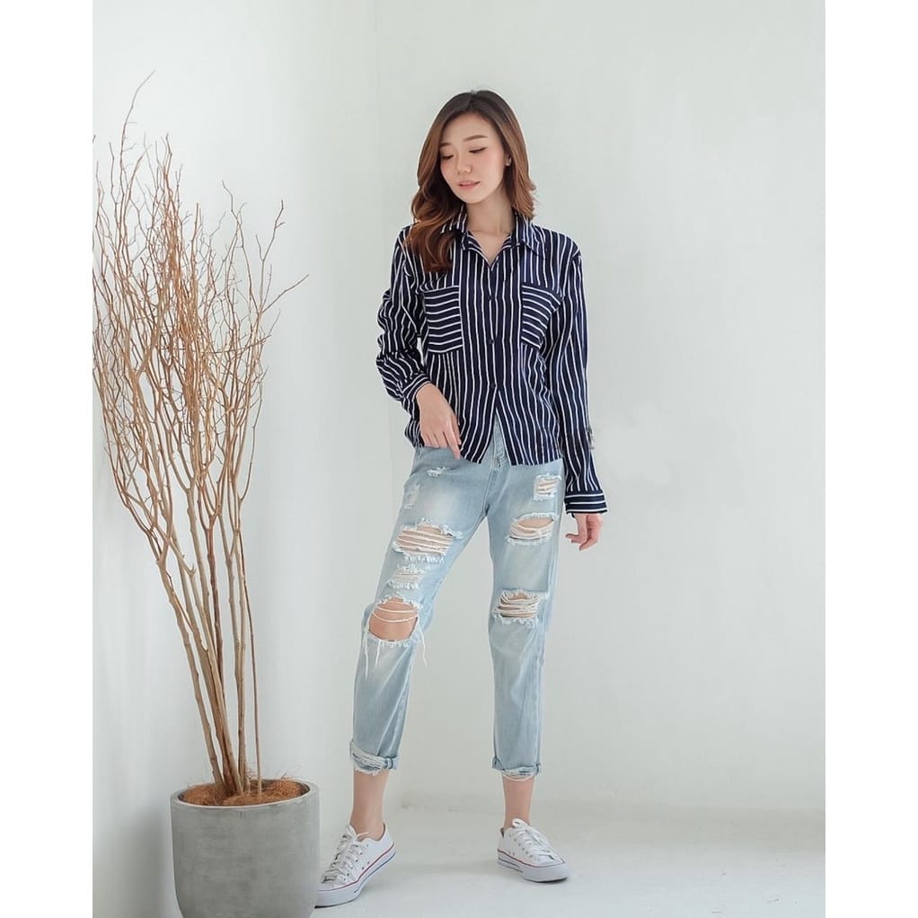 BEFAST - ZFS OOTD Wanita kemeja DASOM / ZALIE RAYON VISCOSE SHIRT / ZALIE RAYON VISCOSE SHIRT / Kemeja Garis-Garis / Kem Wanita Remaja Kekiniaan / Fashion Atasan Kemeja Kampus / Terlaris / Kemeja Casual