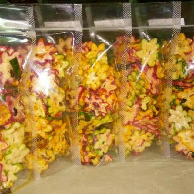 

Seblak kering jones (kerupuk bintang)