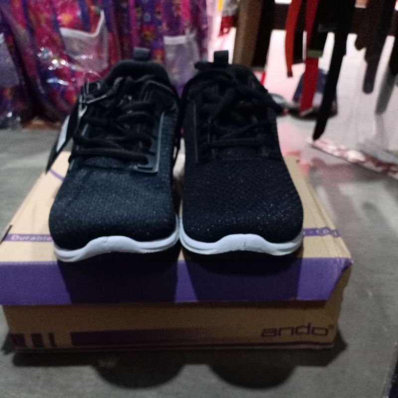 SEPATU SEKOLAH/SEPATU ANDO TALI/ANDO KRISTA HITAM PUTIH/ORIGINAL