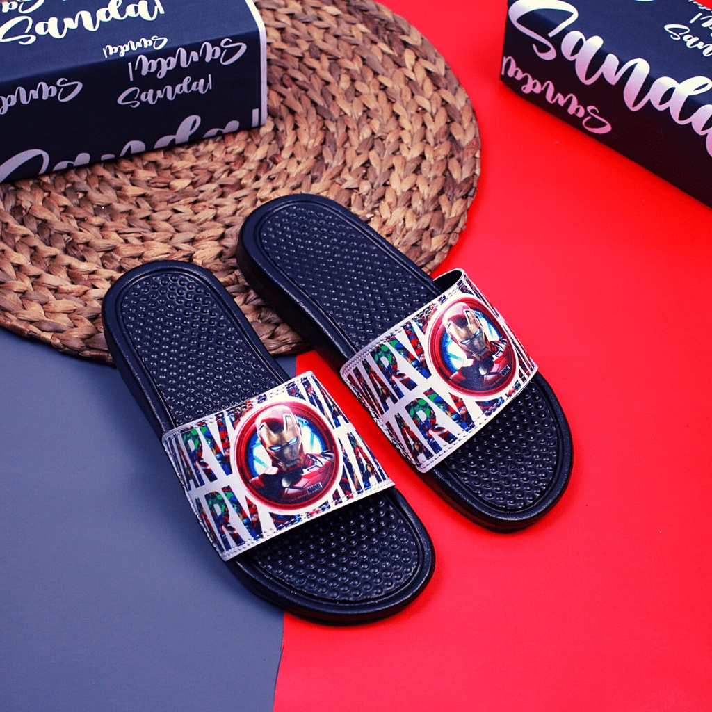 Obral...Sandal slip on terbaru karakter MARVEL