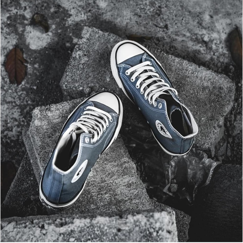 Ventela 70s high grey