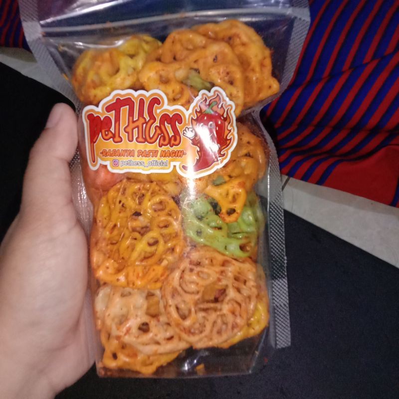 

peTHEsSnackCemilanYangCocokUntukYangSukaPedas