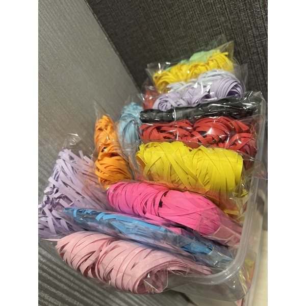

KERTAS CACAH / KERTAS HANCUR / SHREDDED PAPER / KERTAS PACKING HAMPERS
