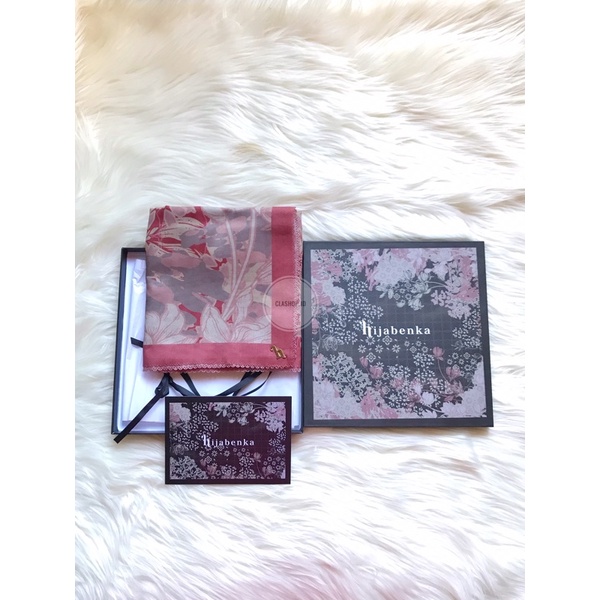 Preloved hyacinth scarf by Hijabenka