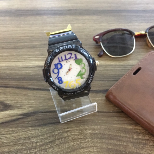 Jam tangan QnQ sport