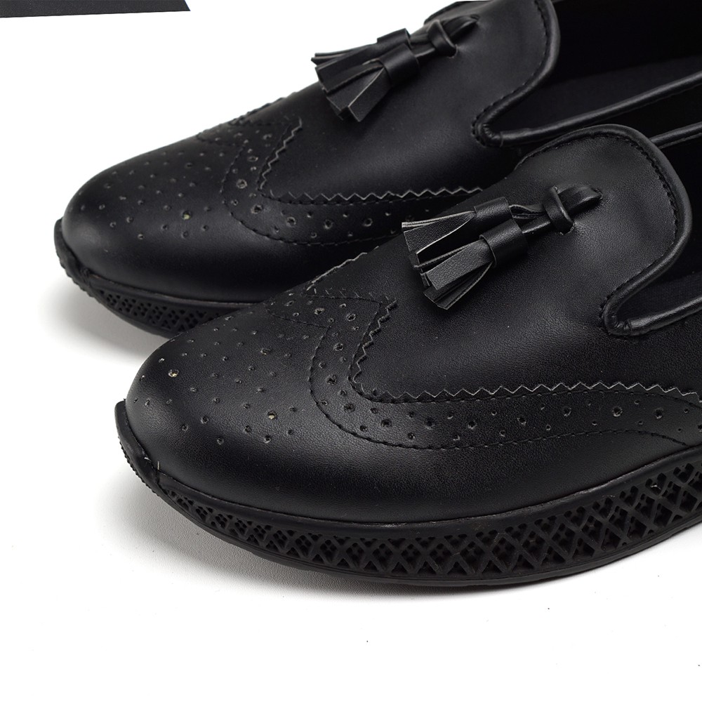 Pacifiy Black | Sepatu Hitam Tanpa Tali Loafers Pria Casual Kerja Formal Kantor Laki | FORIND Tragen