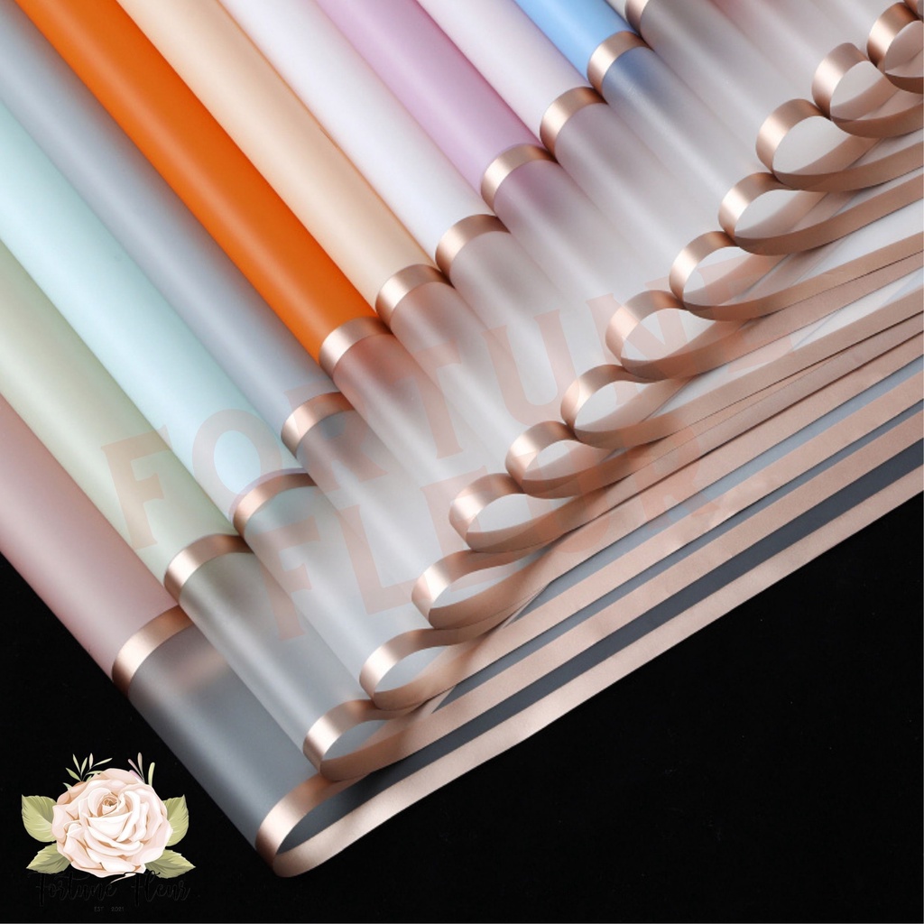 

AR (5 LEMBAR) KERTAS BUKET TRANSPARANT LES GOLD MURAH 1 58Cm * 58Cm WRAPPING PAPER BUKET BUNGA | Kertas Pembungkus Bunga Buket Kertas Kemasan