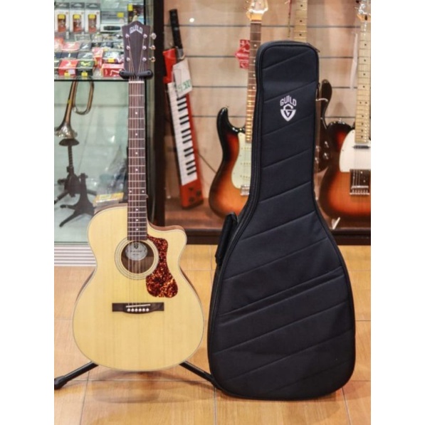 Guild OM240CE - Gitar Akustik Elektrik