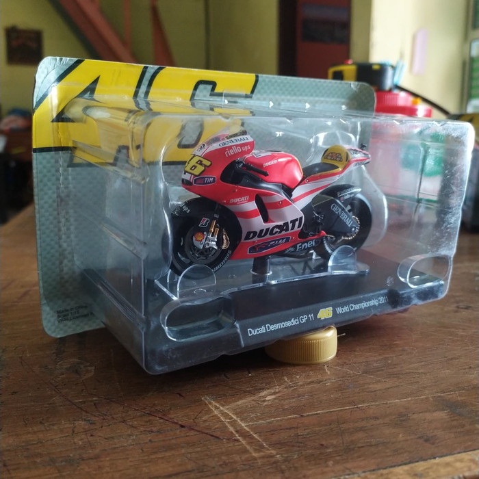 COD Diecast Motogp Rossi Ducati Mugello 2011 Miniatur Motor Gp TERBATAS