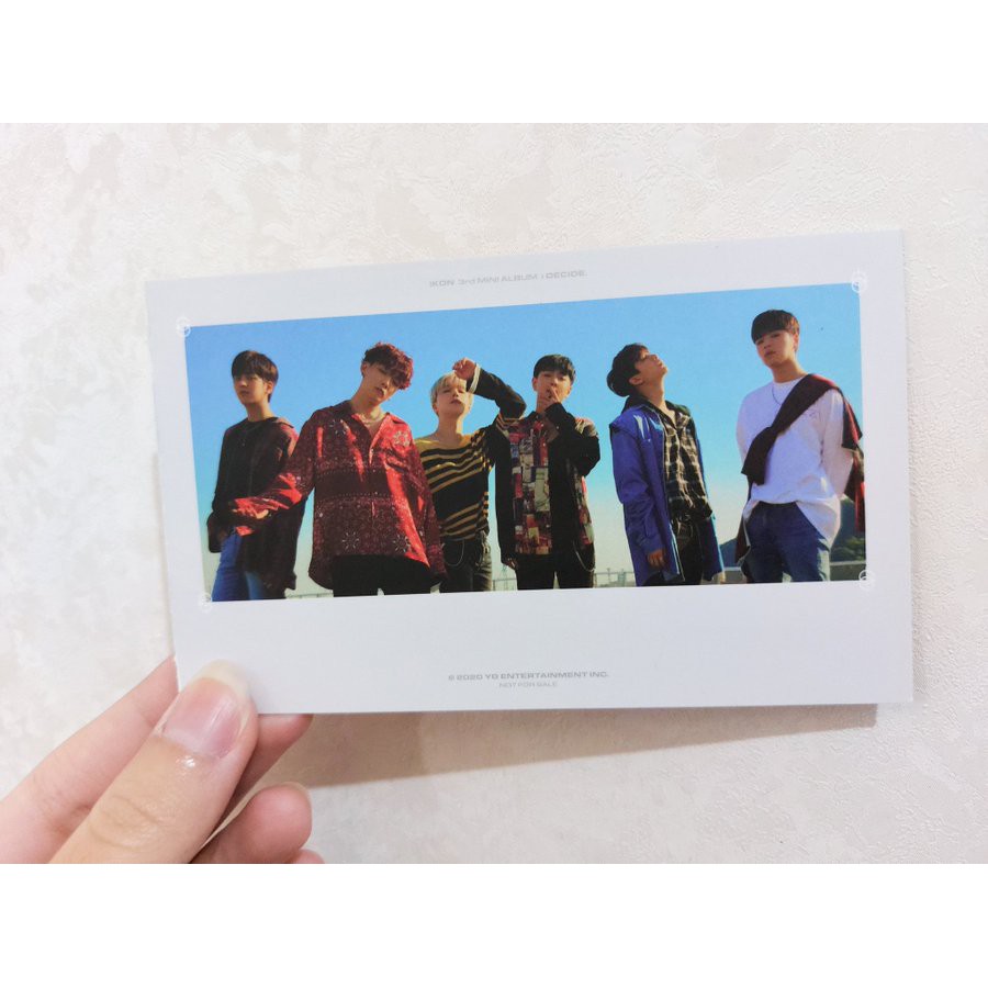 

Official iKON Postcard