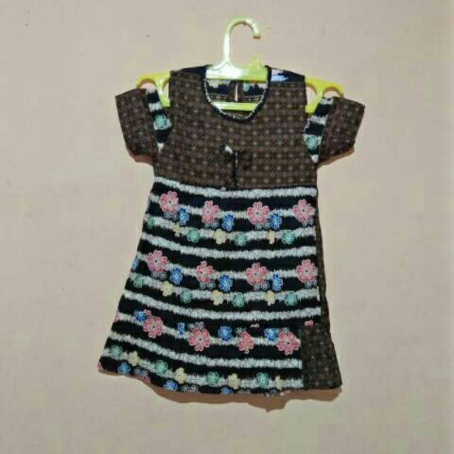 Baju batik anak perempuan umur 3th sd 4th.  (dress anak)