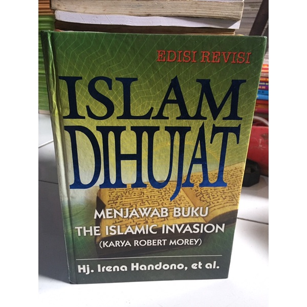 ISLAM DIHUJAT