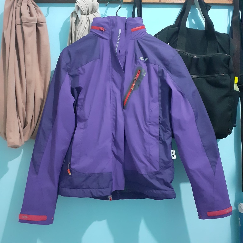 PRELOVED - Jaket Gunung Wanita Rei Lavender Jaket Tracking Waterproof Size M