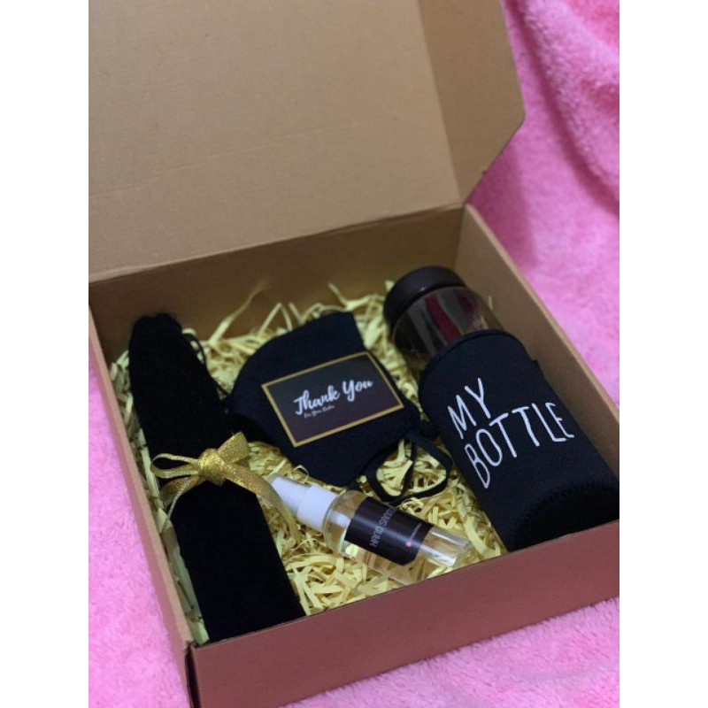 

HAMPERS NEW NORMAL BLACK EDITION | HAMPERS IMLEK | WISUDA | ANNIVERSARY | GIFT BOX