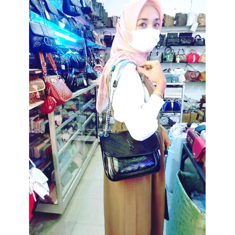 tas ysl fhasion impor premium