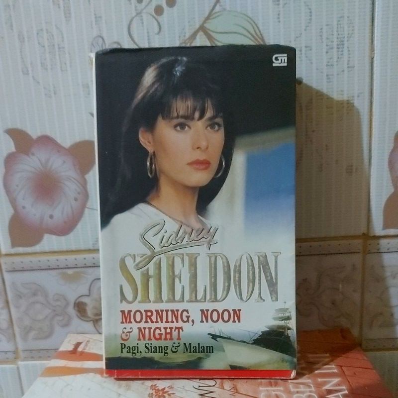 "Sidney Sheldon Morning/Pagi,Noon/Siang & Night/Malam"