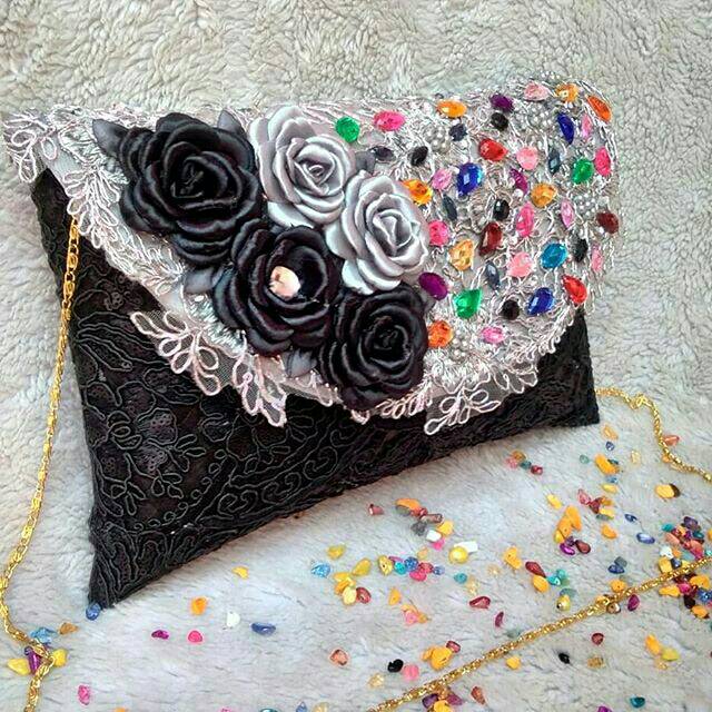 Clutch Brokat Hitam Silver