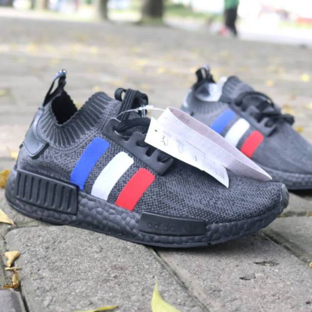 Adidas nmd r1 black
