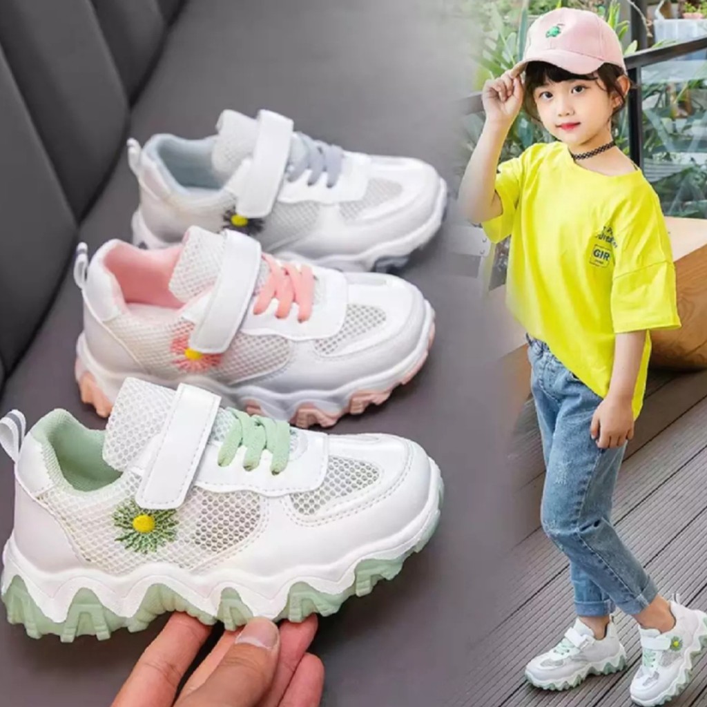 Sepatu sneakers  flowers korea style